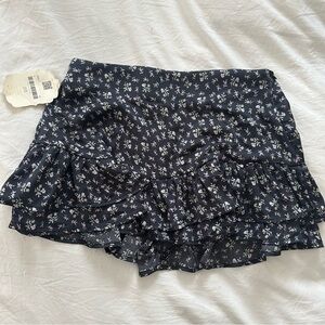 Floral Ruffle Women's skort NWT